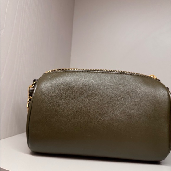 Green Crossbody Bag with Chain Strap and Gold Hardware - Picture 3 of 6